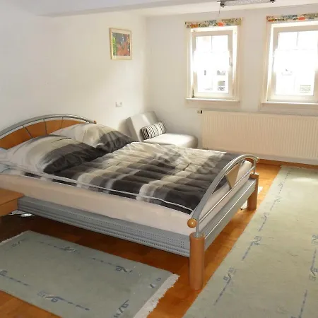 아파트 Ferienwohnung Am Schloss