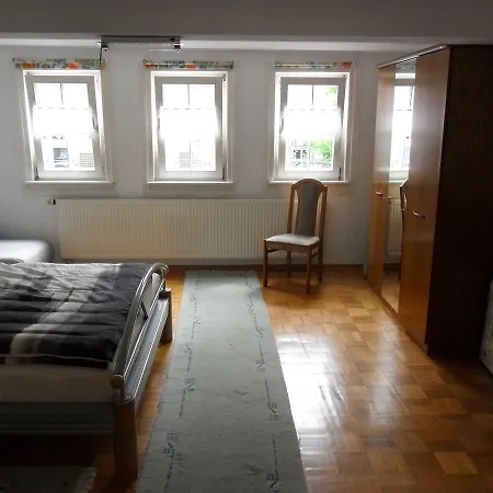 Ferienwohnung Am Schloss 아파트 에르바흐